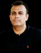 Yogesh Luthra headshot